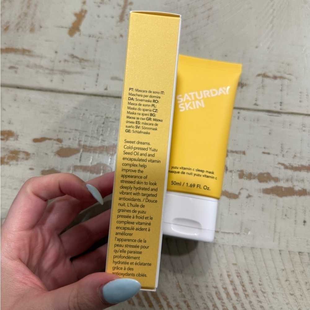 NIB Saturday Skin Yuzi Vitamin C Sleep Mask - Picture 2 of 6